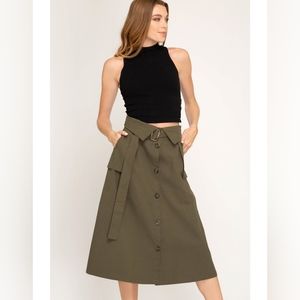 NWT Forever 21 Belted Paperbag midi skirt in khaki M